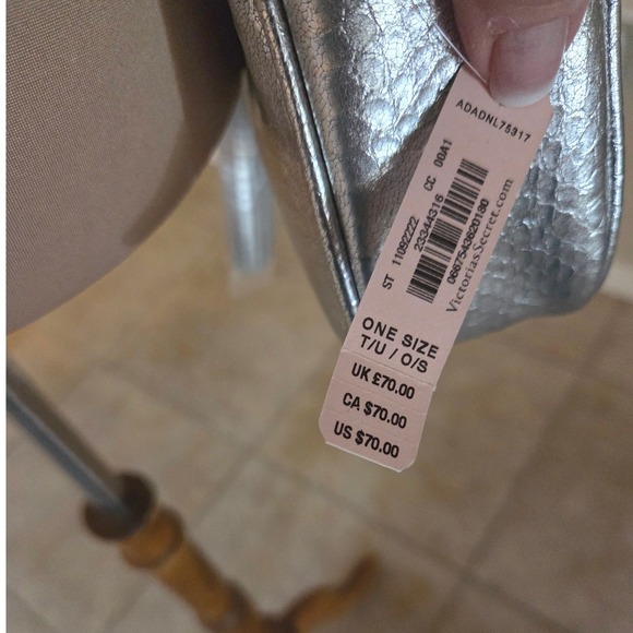 Victorias Secret Metallic Silver Snakeskin Embossed Crossbody Bag Gold Chain NWT - Picture 6 of 6